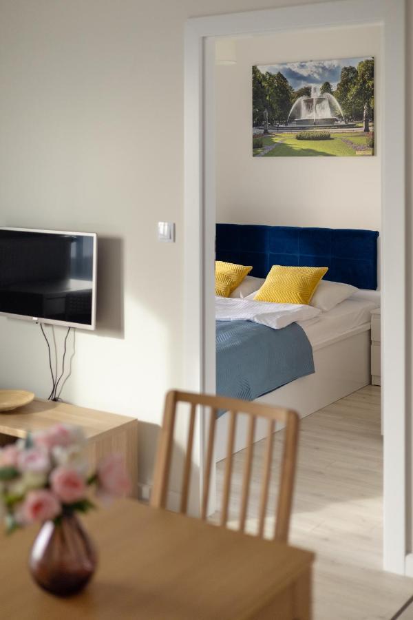 Wola Chic Blue Apartment 华沙 外观 照片