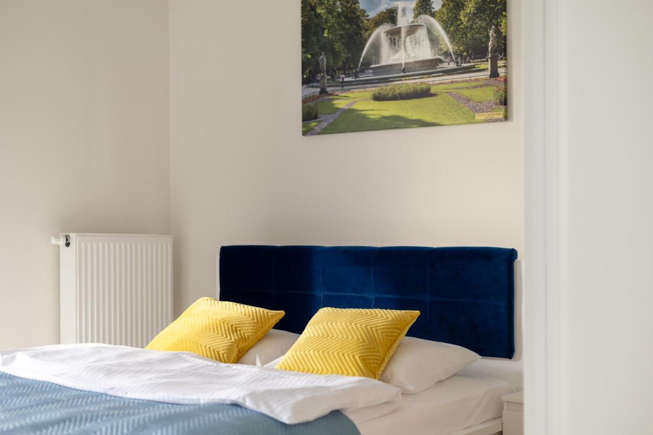 Wola Chic Blue Apartment 华沙 外观 照片